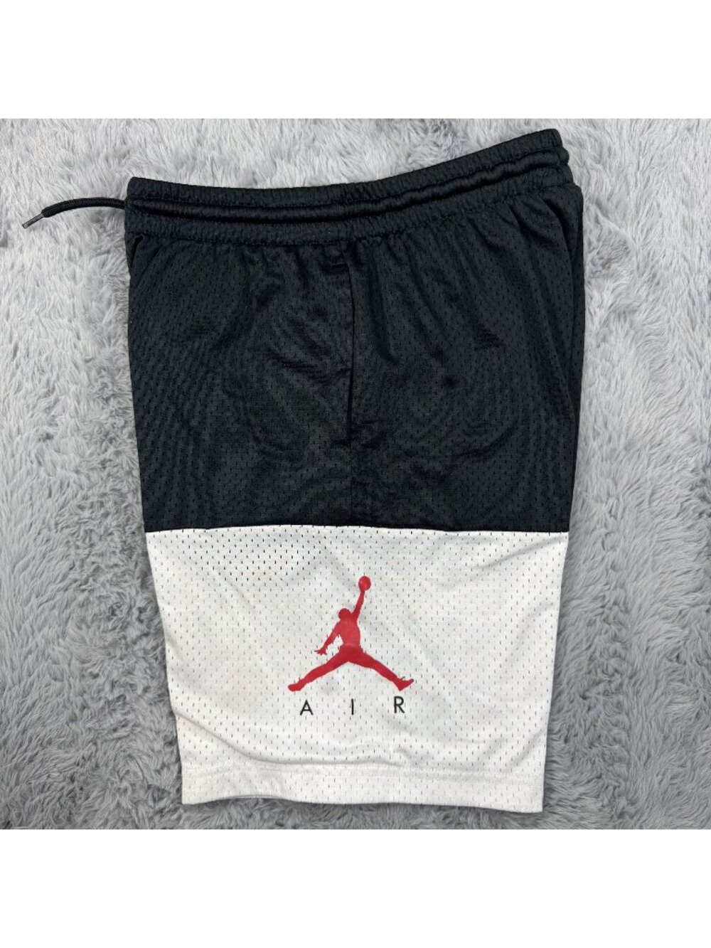Nike Air Jordan Youth Basketball Shorts Black White Logo Size L (12-13 YRS)